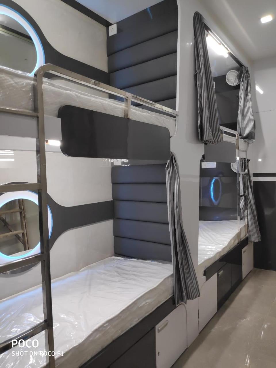 Ocean Dormitory 孟买 外观 照片