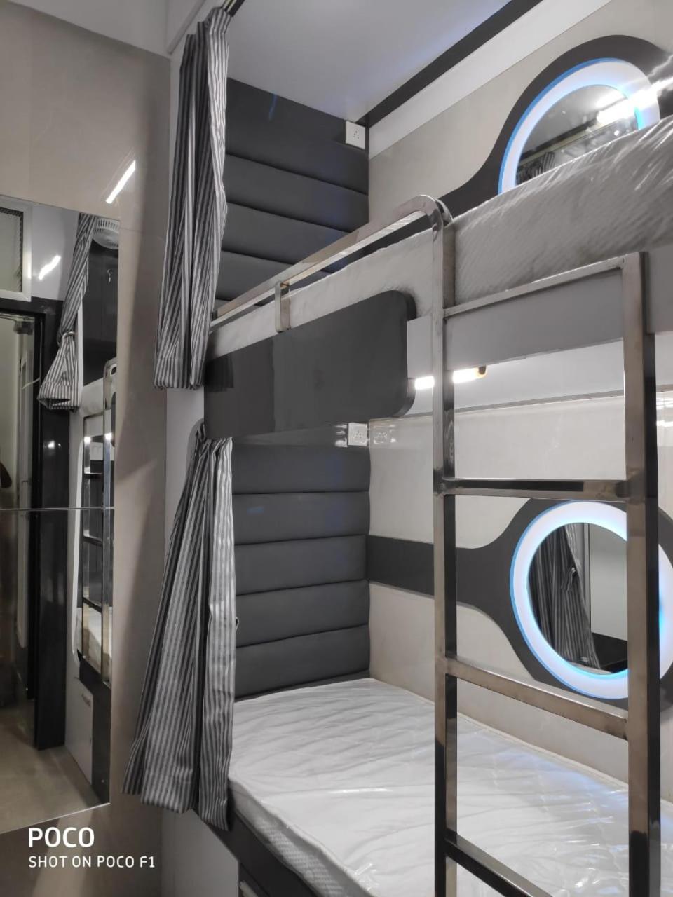 Ocean Dormitory 孟买 外观 照片