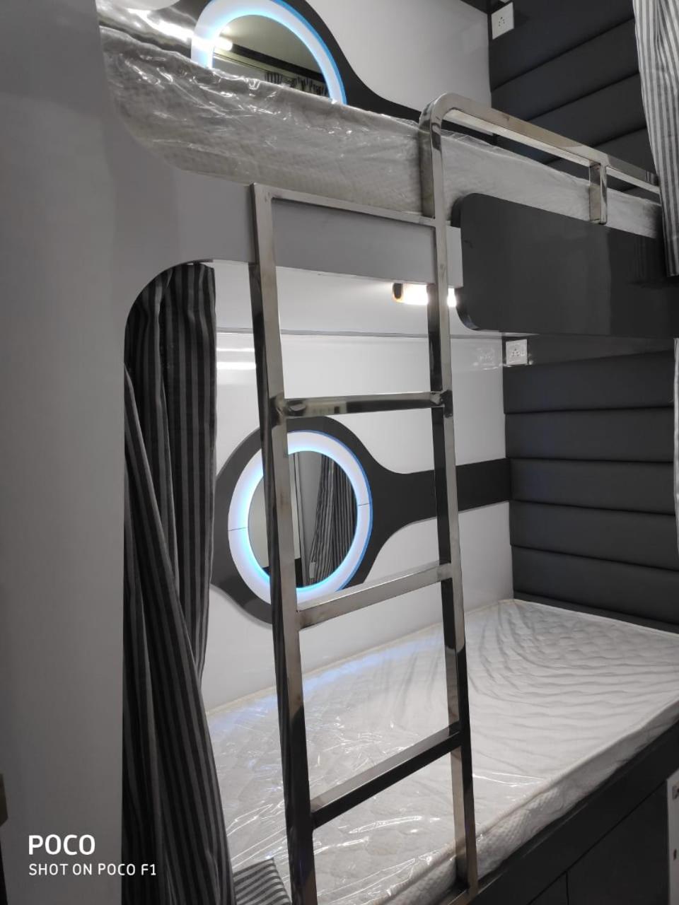 Ocean Dormitory 孟买 外观 照片