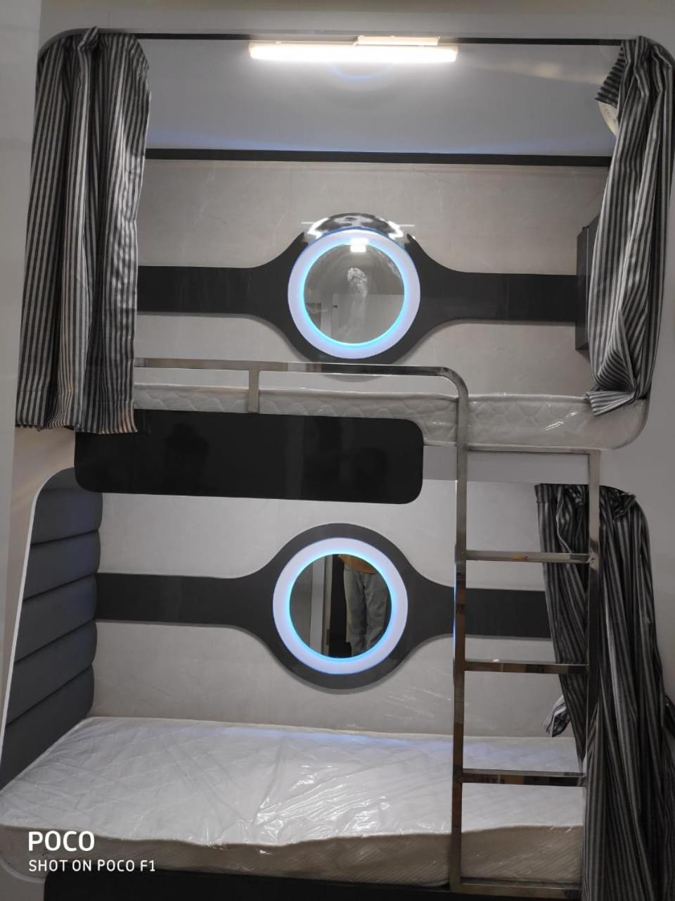 Ocean Dormitory 孟买 外观 照片